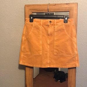 American Eagle sz 4 mustard skirt